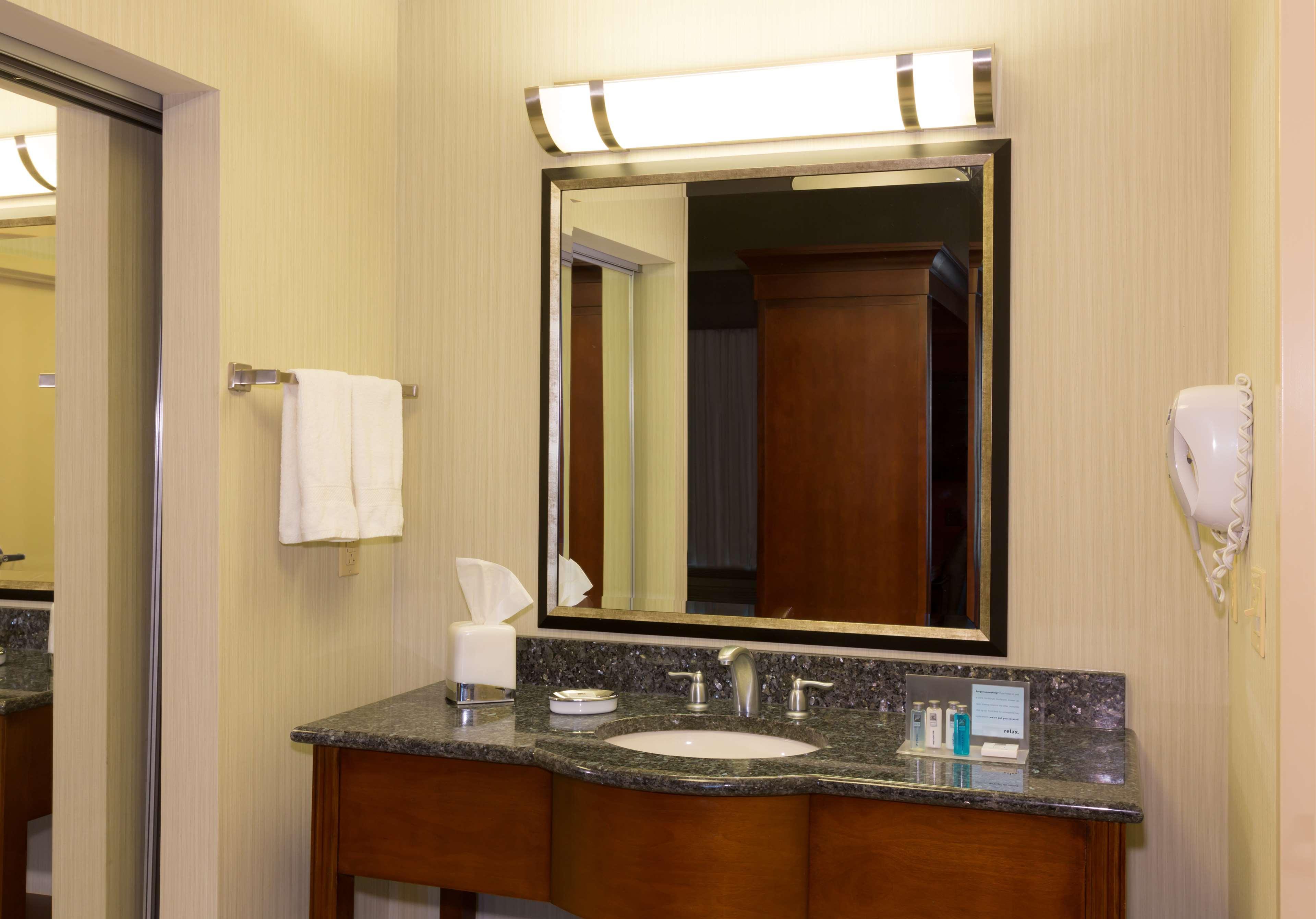 Hampton Inn And Suites Hartford/Farmington Zewnętrze zdjęcie