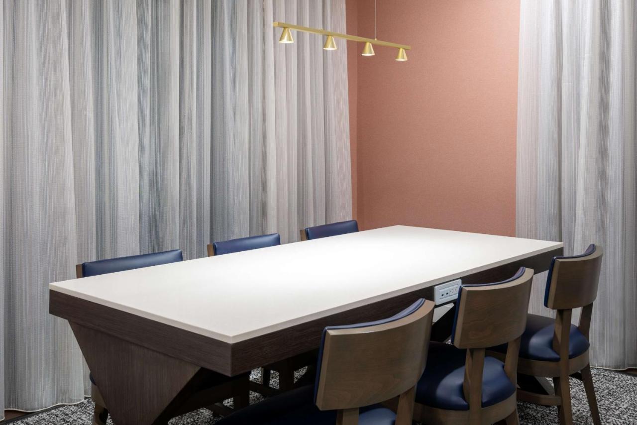 Hampton Inn And Suites Hartford/Farmington Zewnętrze zdjęcie