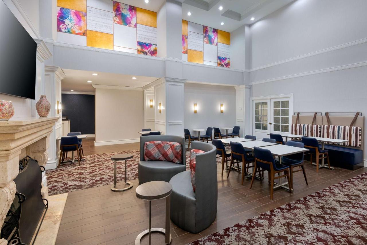 Hampton Inn And Suites Hartford/Farmington Zewnętrze zdjęcie
