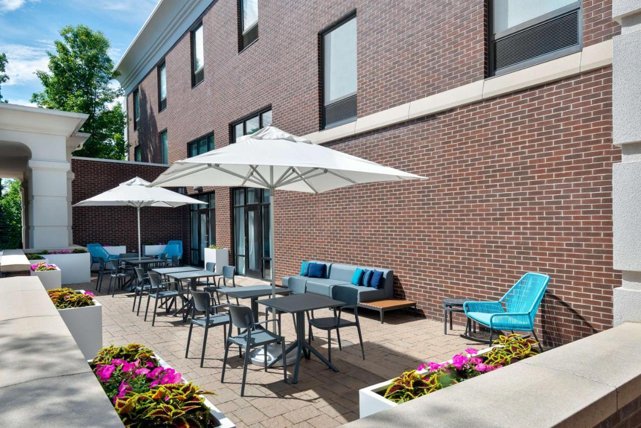Hampton Inn And Suites Hartford/Farmington Zewnętrze zdjęcie
