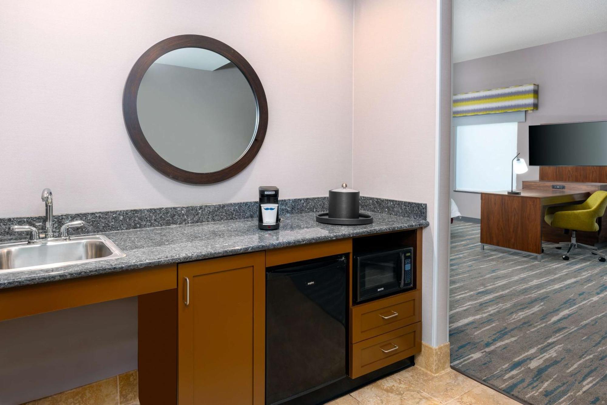 Hampton Inn And Suites Hartford/Farmington Zewnętrze zdjęcie
