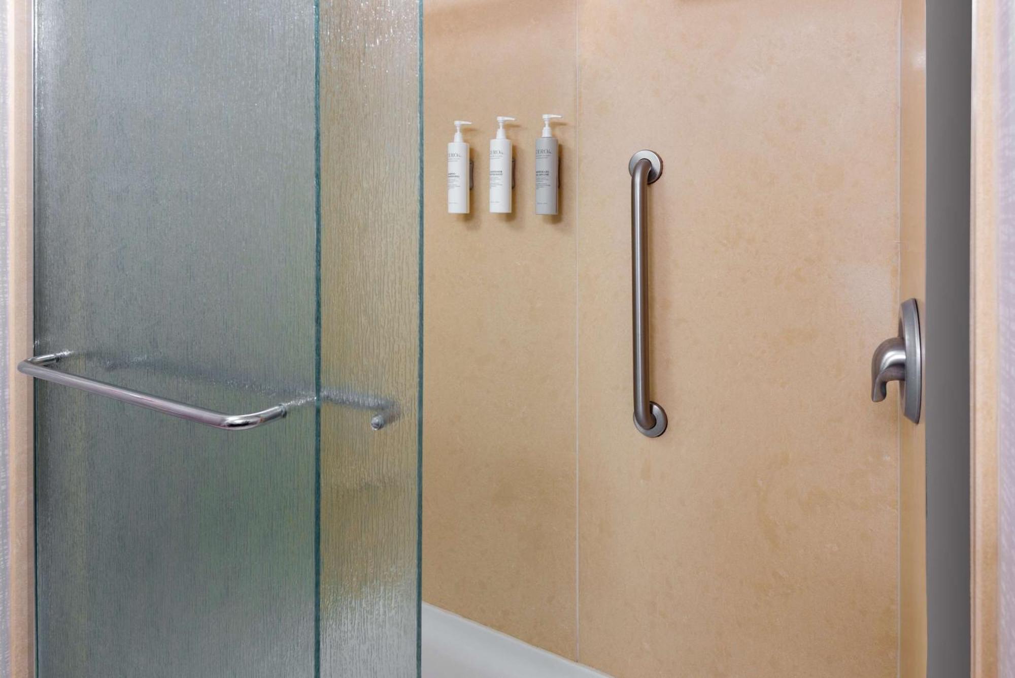 Hampton Inn And Suites Hartford/Farmington Zewnętrze zdjęcie